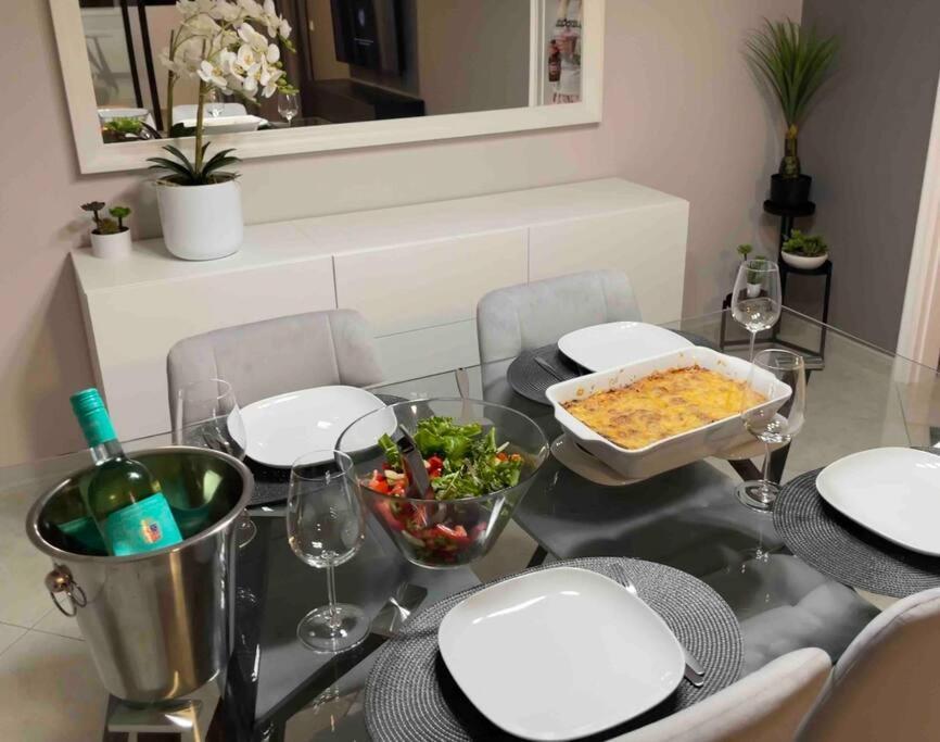 Luxury Modern Beach Apartment Quarteira Eksteriør billede